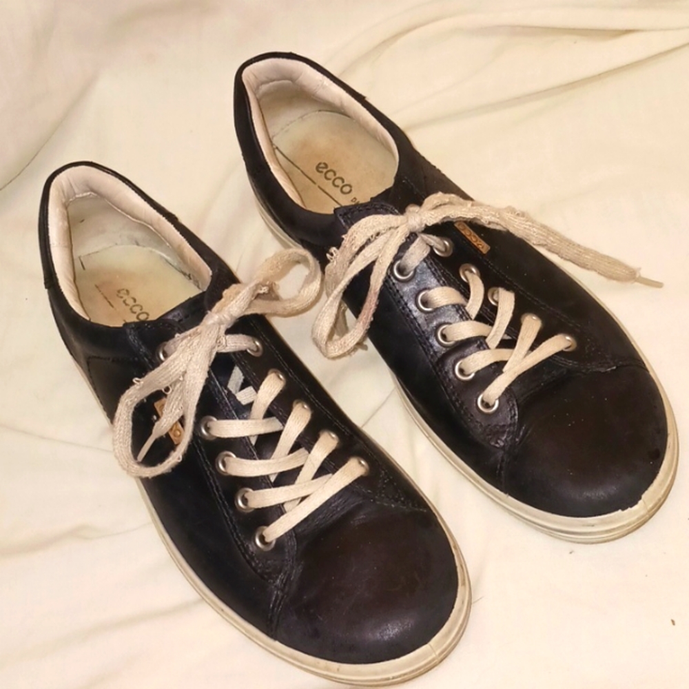 Ecco Sneakers